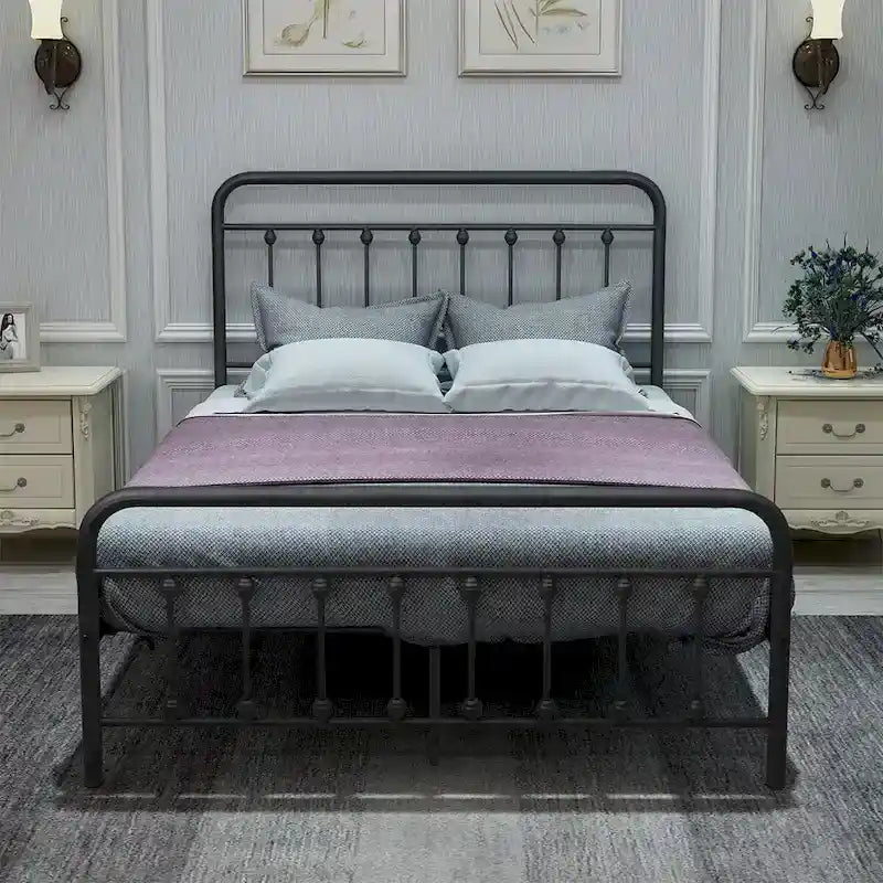 Struttura letto a piattaforma in metallo nero, dimensioni full size, testiera e pediera vintage, 1-2 persone